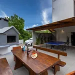 Leandra Near Omis, Private Pool *