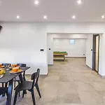 빌라 Leandra Near Omis, Private Pool Tugare
