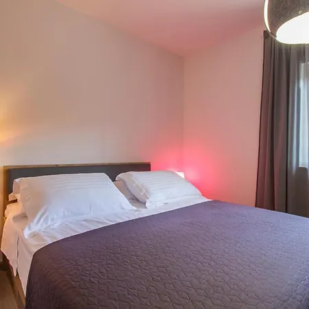 Leandra Near Omis, Private Pool * Tugare