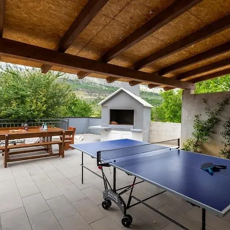 Leandra Near Omis, Private Pool * Tugare